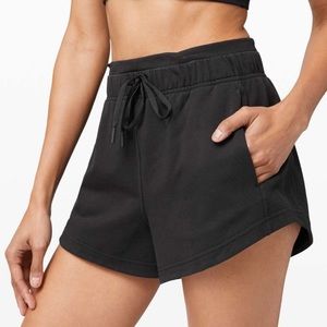 Lululemon Inner Glow Short 3"